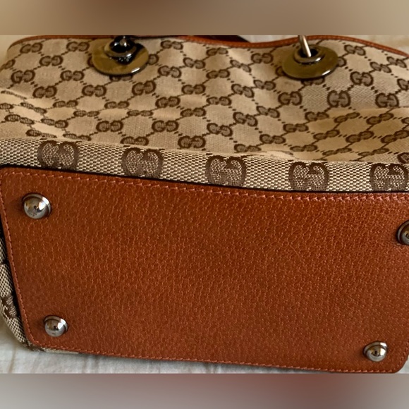 Gucci GG Canvas Eclipse Brown Shoulder Bag with silver hardware. - Picture 16 of 16